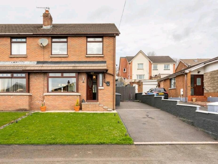 Spacious House City Skyline And Mountain Views Close Too Belfast Centre And Airports Free Parking Bagian luar foto